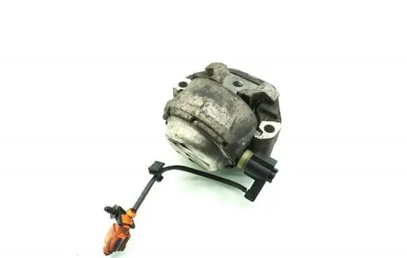 Audi A8 S8 D4 4H Engine mount vacuum valve 