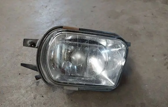 Mercedes-Benz CLK A209 C209 Front fog light 2038201256 1NA00797604