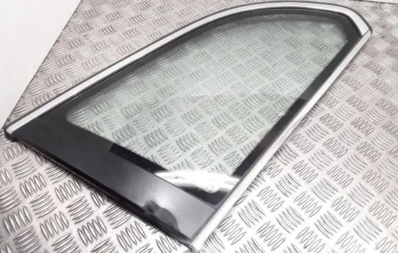 BMW 5 E60 E61 Rear side window