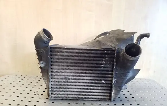 Audi A6 S6 C4 4A Intercooler radiator 4A0145805B
