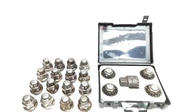KIA Sorento Nuts/bolts 