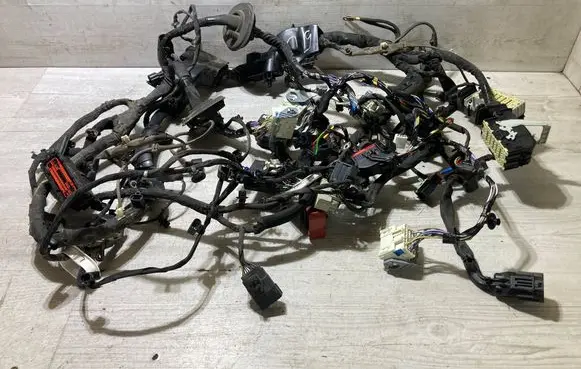 Ford Focus Engine installation wiring loom jx6t91ll34848