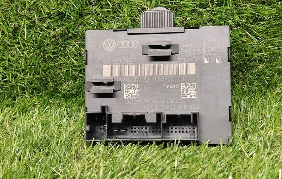 Audi Q5 SQ5 Door control unit/module 8K0959795D