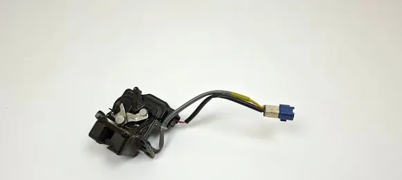 Toyota Corolla Verso AR10 Tailgate/trunk/boot lock/catch/latch