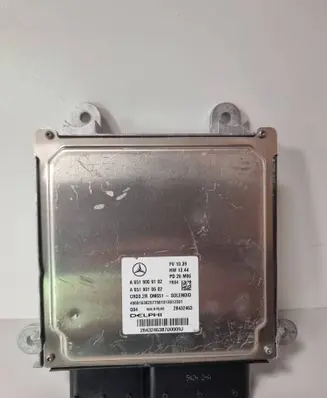 Mercedes-Benz E W212 Engine control unit/module A6519009102
