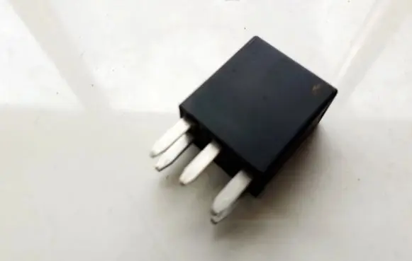 Opel Insignia A Other relay 13500128