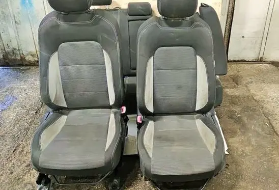 Seat set