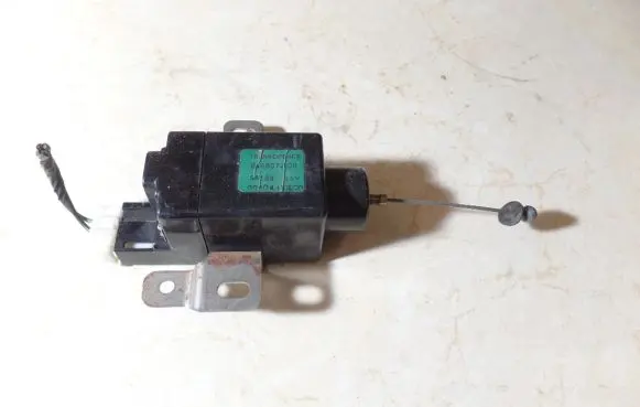 Infiniti G20 Tailgate boot lock/latch motor 846807J400