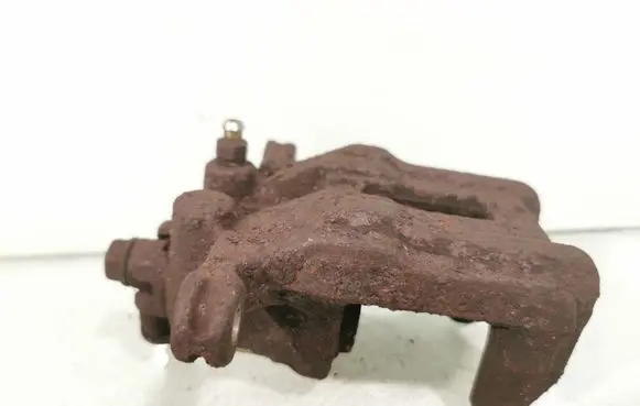 Honda CR-V Rear brake caliper
