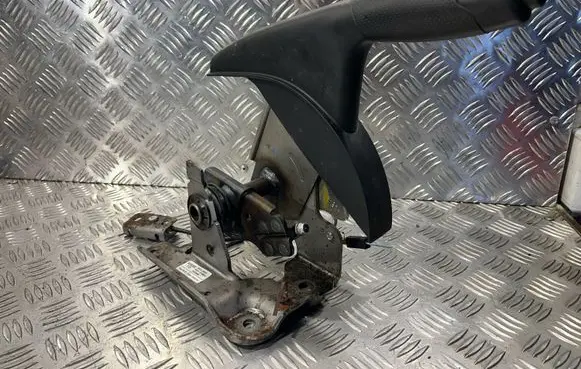 Nissan Juke I F15 Hand brake release handle 360101KK0A