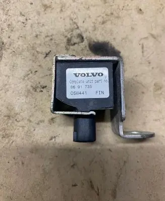 Volvo S60 Airbag deployment crash/impact sensor 8691736 2985100430