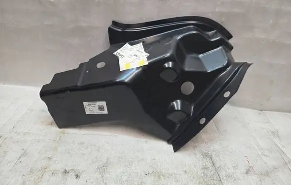 Volkswagen Golf VIII Rear bumper corner part panel trim 5H9813328A 2408271402895