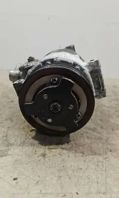 Volkswagen PASSAT B6 Air conditioning (A/C) compressor (pump) R134A8681P 071080067B4 1K0820859F
