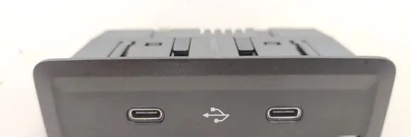 Mercedes-Benz B W247 USB socket connector A2478207502