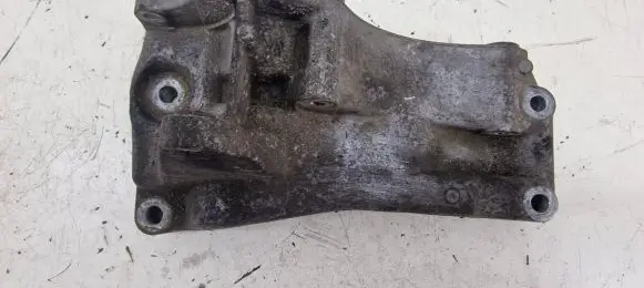 Volkswagen Golf IV Engine mounting bracket 030145169H