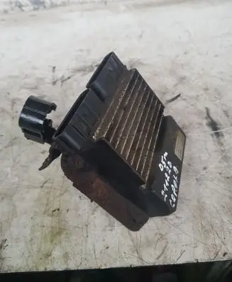Toyota Corolla Verso AR10 Fuel injection control unit/module 8987120050