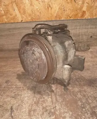 Nissan X-Trail T30 Air conditioning (A/C) compressor (pump) 583061751