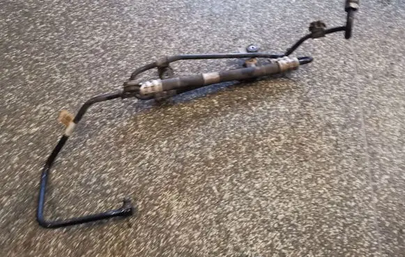 Power steering hose/pipe/line