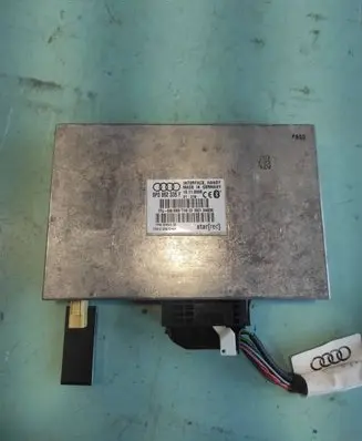 Audi A4 S4 B7 8E 8H Bluetooth control unit module 8P0862335F 7PEE00051C