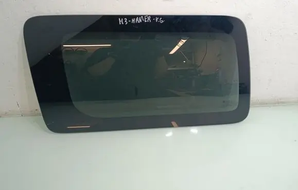 Hummer H3 Rear side window