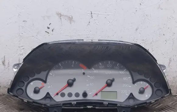 Ford Focus Speedometer (instrument cluster) 98AP10841BC