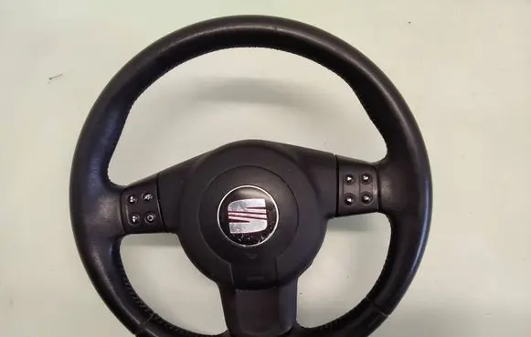 Seat Altea XL Steering wheel 