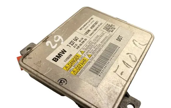 BMW 5 F10 F11 Headlight ballast module Xenon 7237647 W003T20071
