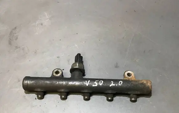 Fuel main line pipe