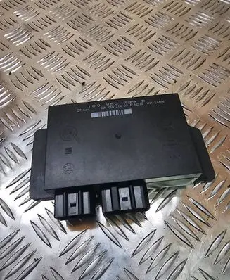 Skoda Superb B5 (3U) Comfort/convenience module 1C0959799B 5DK00821400