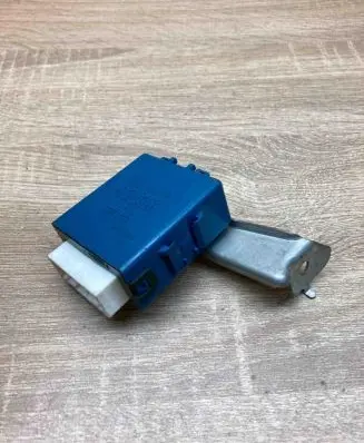 Toyota Yaris Door control unit/module 8598052051 0515003580