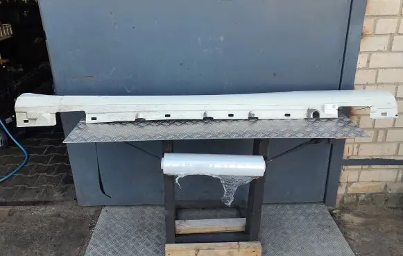 Mercedes-Benz E C207 W207 Sill A2076901540