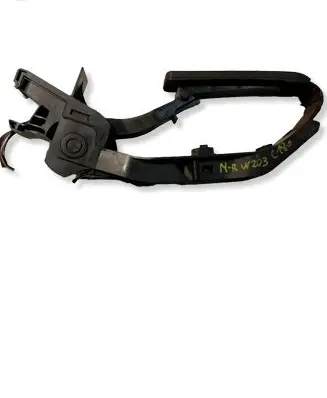 Mercedes-Benz C AMG W203 Accelerator throttle pedal A2033000104