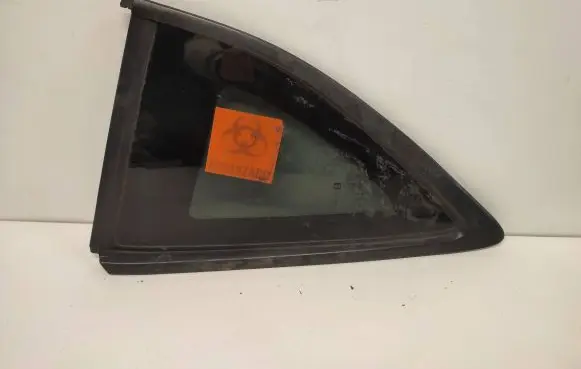 Chevrolet Camaro Rear side window 92194977