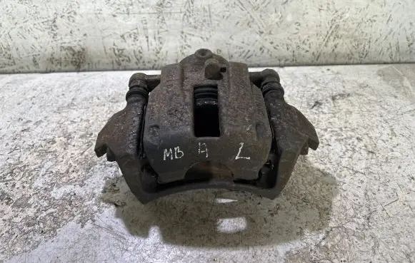 Mercedes-Benz A W169 Front brake caliper
