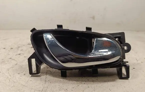Nissan X-Trail T32 Rear door interior handle