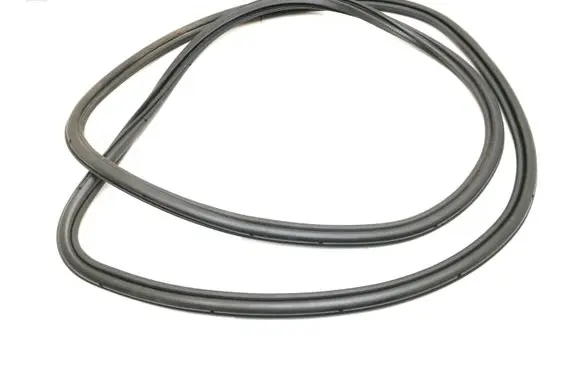Audi Q7 4L Front door rubber seal 7L0831721