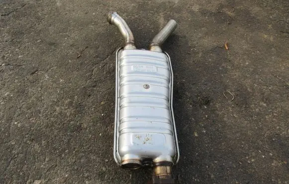 Mercedes-Benz E W211 Middle muffler/silencer A2114910301-MERC A2114910301