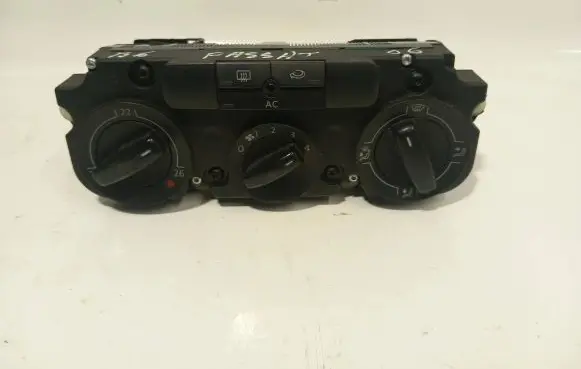 Volkswagen PASSAT B6 Climate control unit