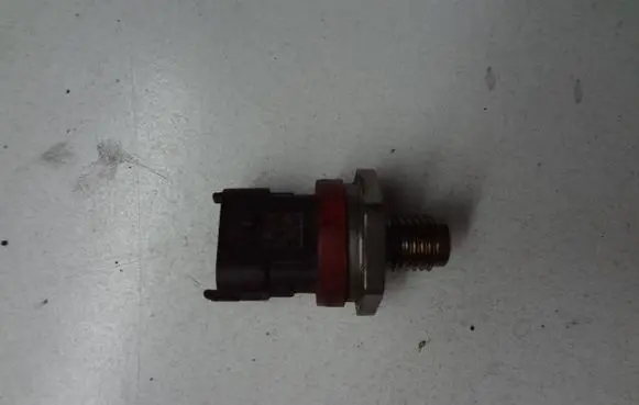 Renault Megane III Fuel pressure sensor 8200703127