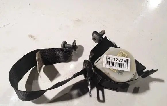 Opel Insignia A Rear seatbelt 