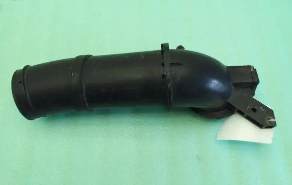 Ford Kuga I Air intake hose/pipe 7689484400 76894836
