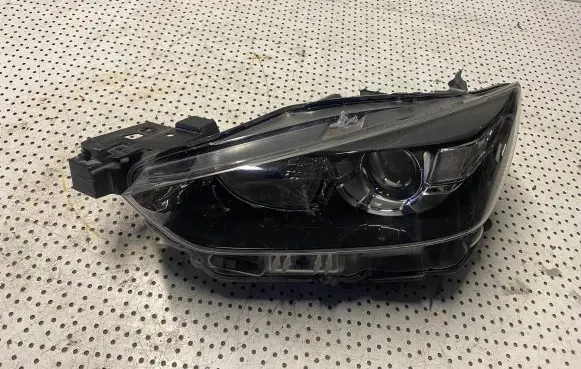 Mazda CX-3 Headlight/headlamp