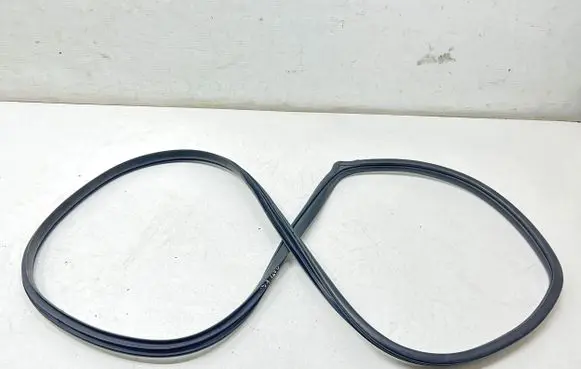 KIA Optima Rear door rubber seal (on body) 