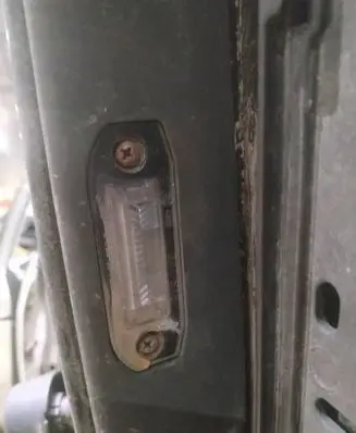 Volvo V70 Number plate light 