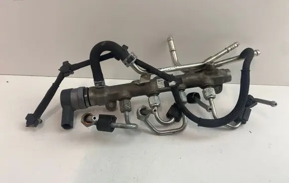 Volkswagen Golf VII Fuel main line pipe 04L089D
