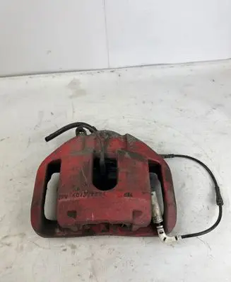 BMW 5 E60 E61 Front brake caliper 6030324