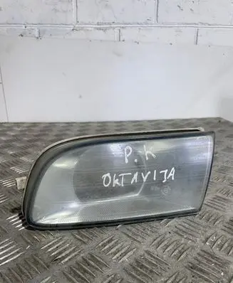 Skoda Octavia Mk2 (1Z) Front fog light 1Z0941699A