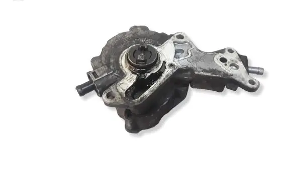 Volkswagen PASSAT B6 Vacuum pump 038145209N