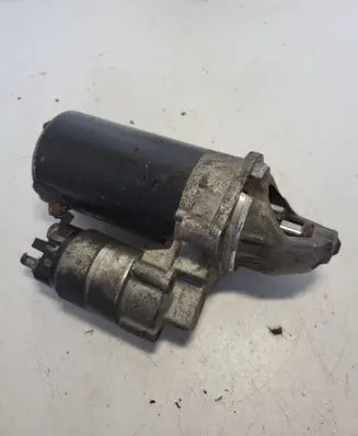 BMW X3 E83 Starter motor 0001108196