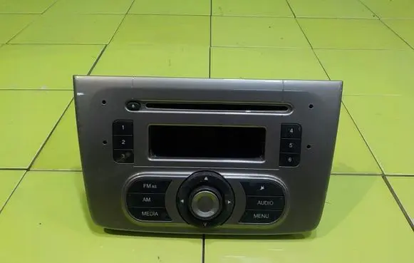 Alfa Romeo Mito Radio/CD/DVD/GPS head unit 7649364316